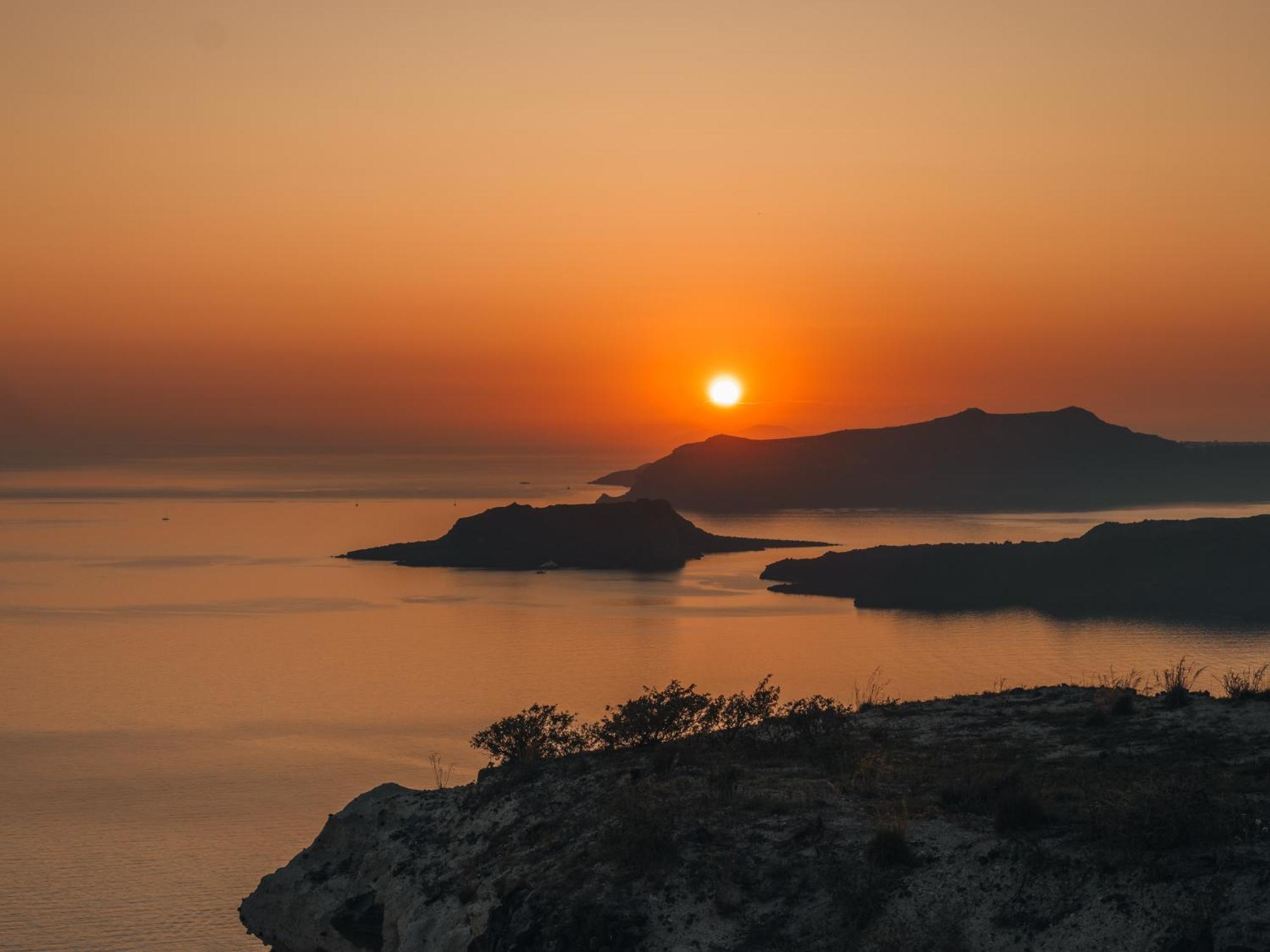 Nous Santorini Hotel Месария Екстериор снимка