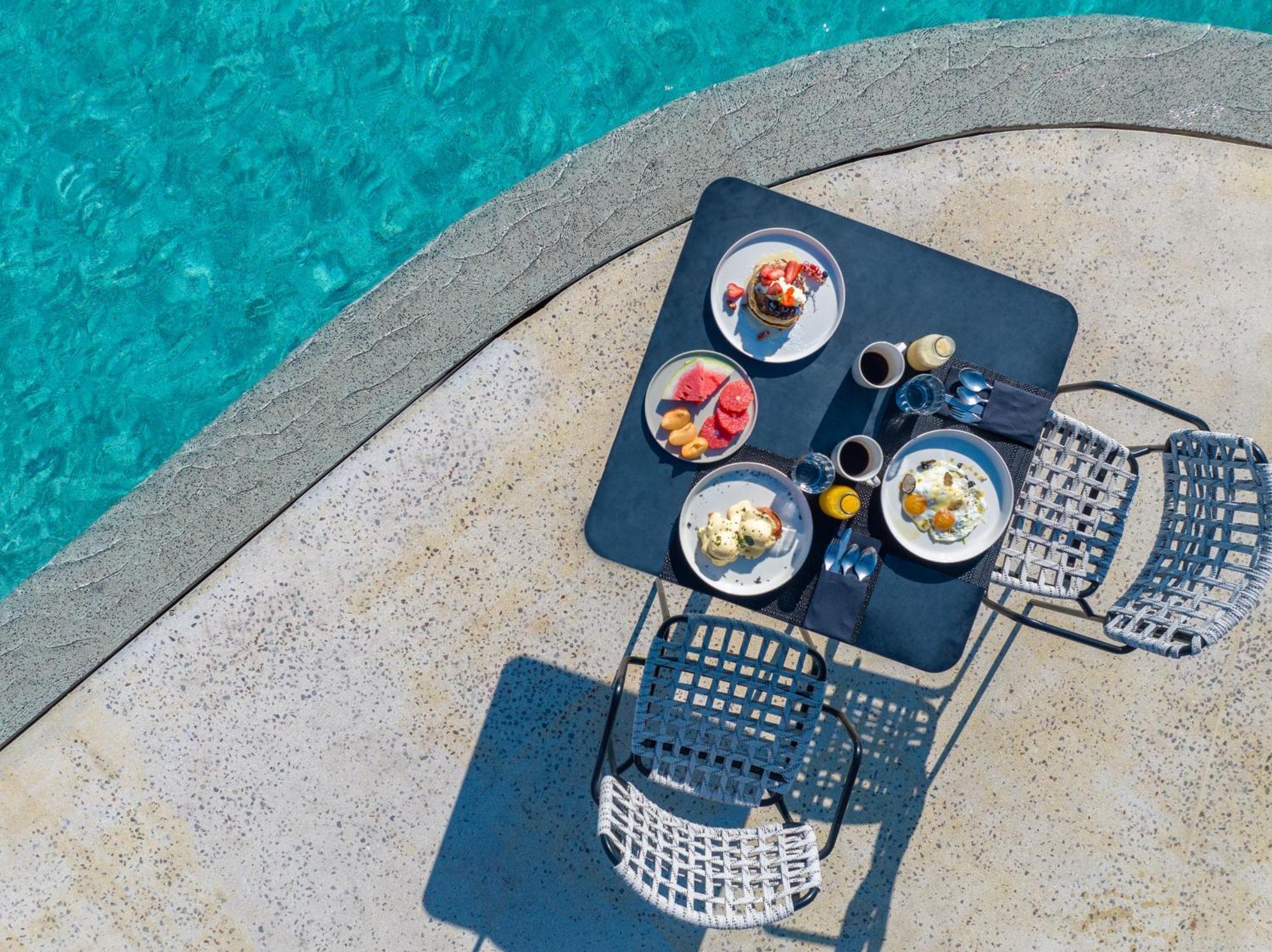 Nous Santorini Hotel Месария Екстериор снимка