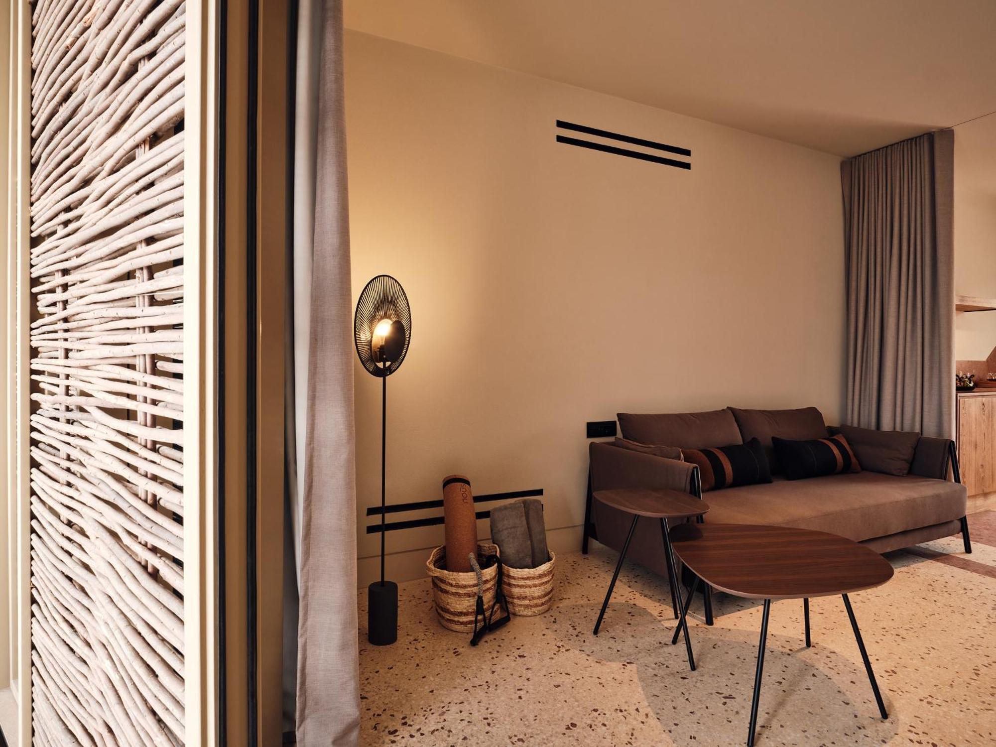 Nous Santorini Hotel Месария Стая снимка